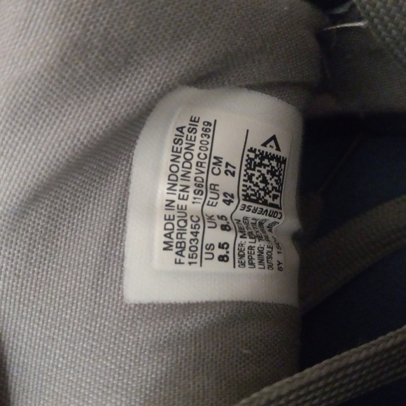 Chuck Taylor Padded Converse All stars 8.5 size shoes - Picture 3 of 15